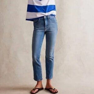 We The Free "Low Maintenance" Mid Rise Crop , Size 26, NWOT